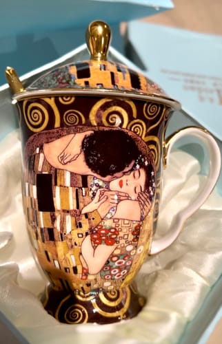 Customer photo review of Gustave Klimt Tea cups with lid