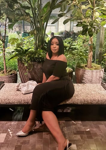 Customer photo review of Valerie