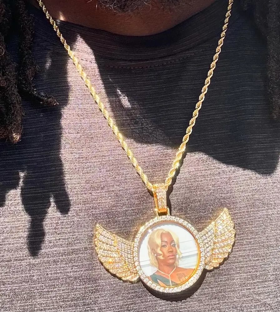 Customer photo review of Custom PPICTURE Wings Round Pendant