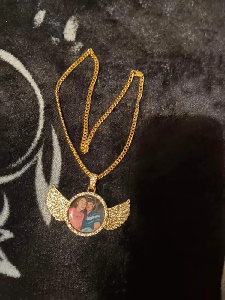 Customer photo review of Custom PPICTURE Wings Round Pendant