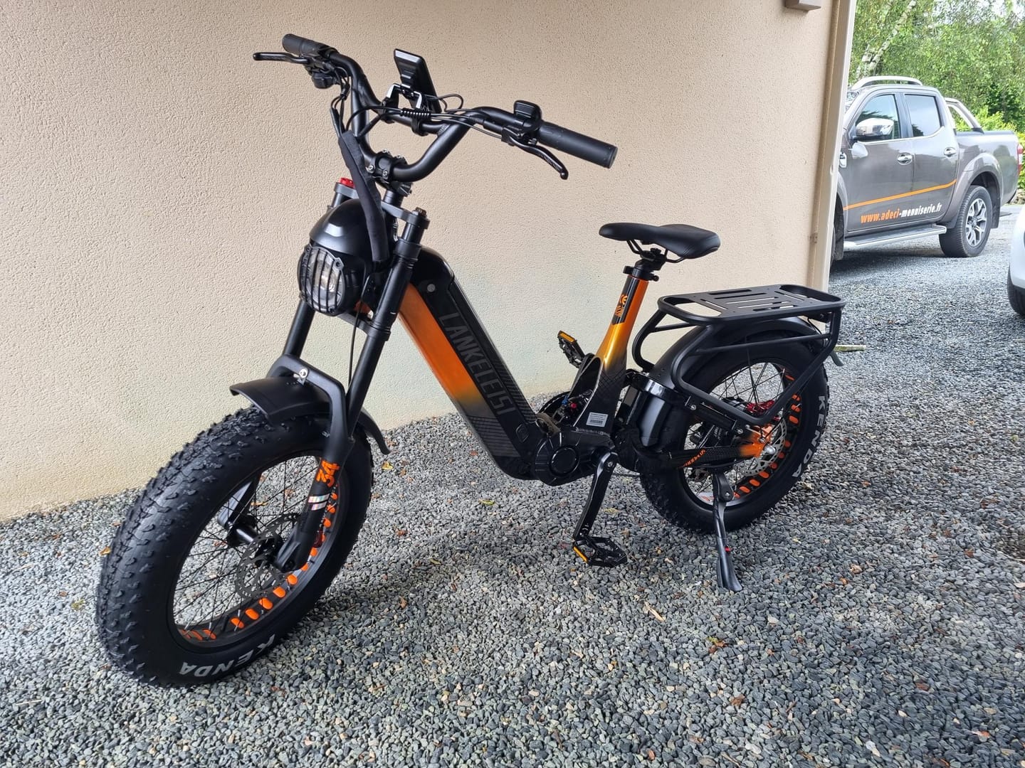 Customer photo review of Vakole Bike Lock Steel Five-digit Code Anti-theft 1.72CM Bold Cable Password Lock