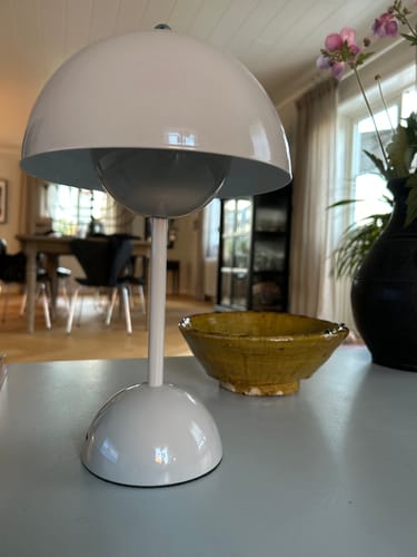 Customer photo review of Bordslampa - Svamplampa Flowerbud - Batteridriven 5000 mAH