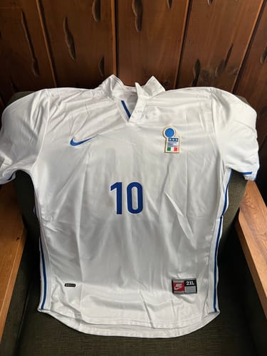 Customer photo review of Italy Retro 1998 Away