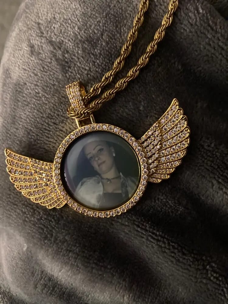 Customer photo review of Custom PPICTURE Wings Round Pendant