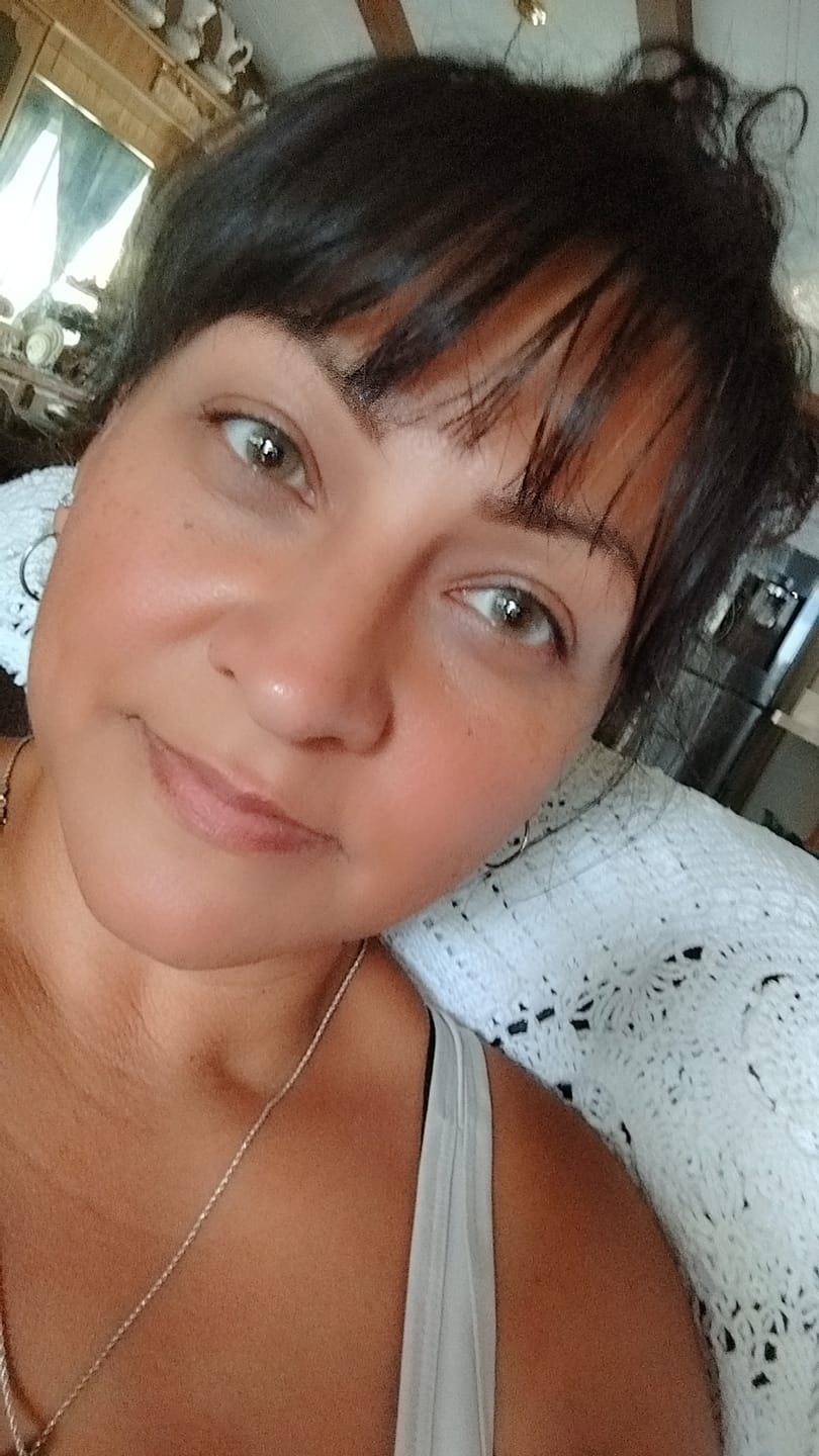 Customer photo review of Hidrocor MEL Prescription Colored Contact Lenses