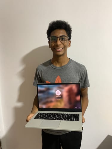 Customer photo review of Laptop Acer Aspire Vero 15.6” Full HD Intel i5-1335U Memoria 8GB DDR5 Disco 512GB SSD WiFi6 Wind 11 Color Gray