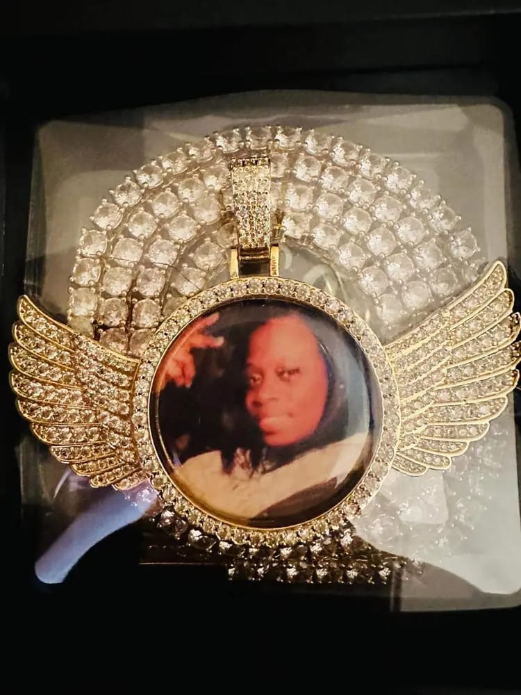Customer photo review of Custom PPICTURE Wings Round Pendant