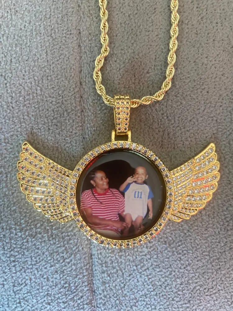 Customer photo review of Custom PPICTURE Wings Round Pendant
