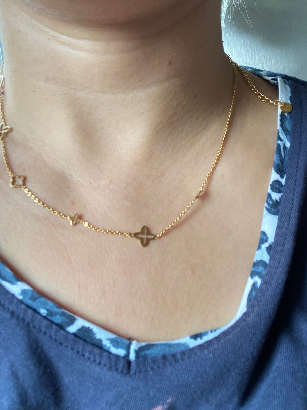 Customer photo review of Fancy Clover Kette | 18K vergoldet