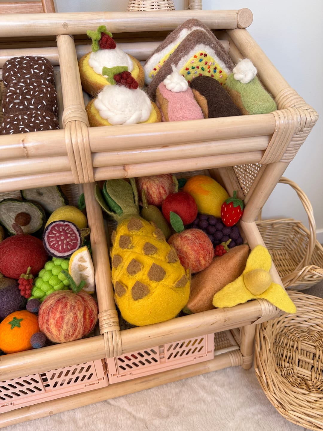 Customer photo review of Felt Pineapple