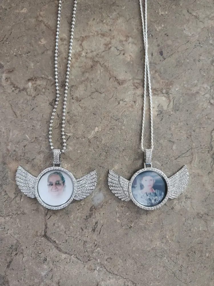Customer photo review of Custom PPICTURE Wings Round Pendant