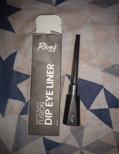Customer photo review of Dip Eyeliner Black