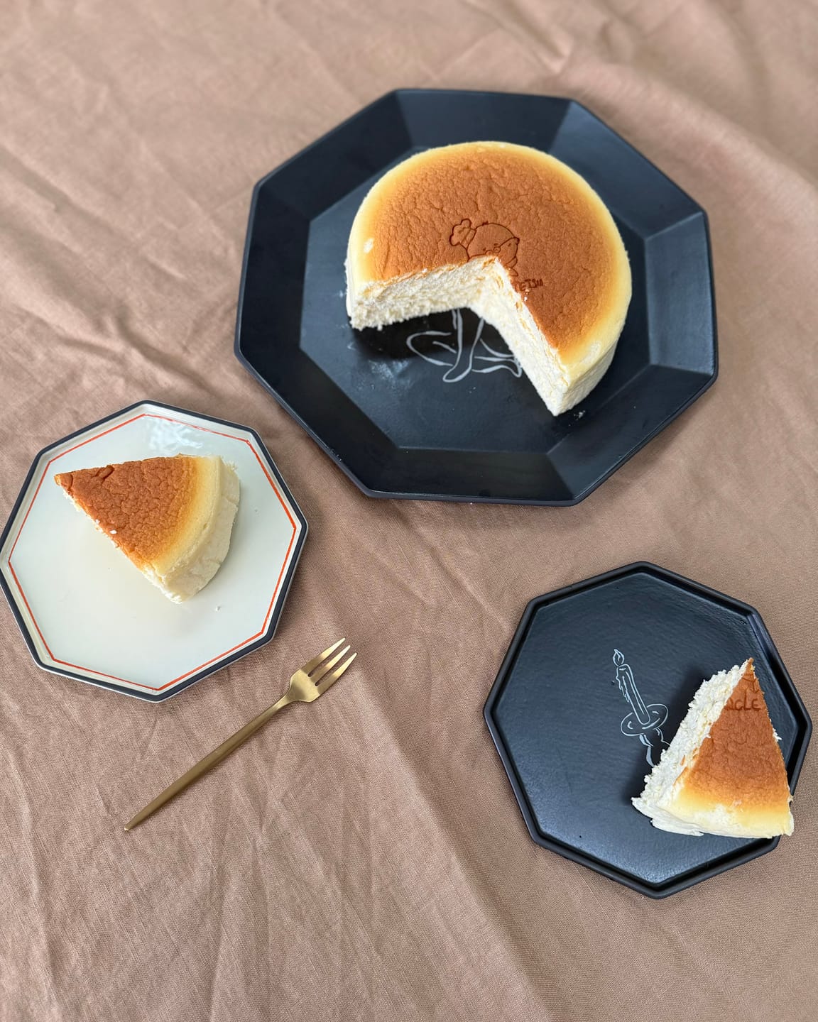Customer photo review of Gem Dinner Plate - Black