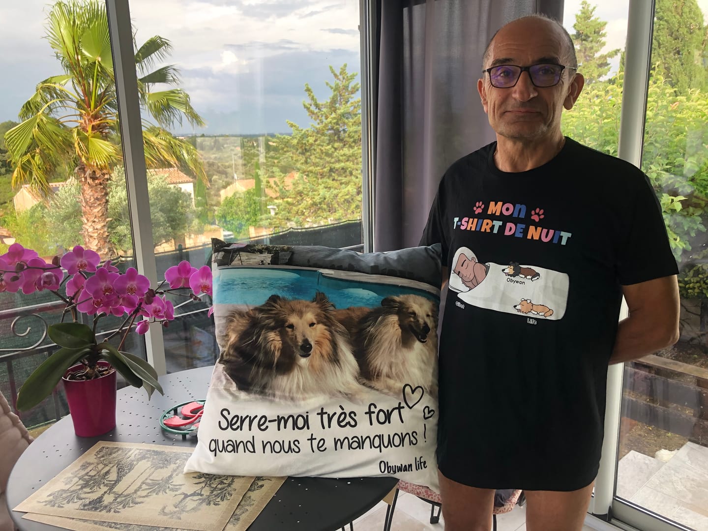 Customer photo review of Fais moi un câlin quand je te manque - Coussin personnalisé