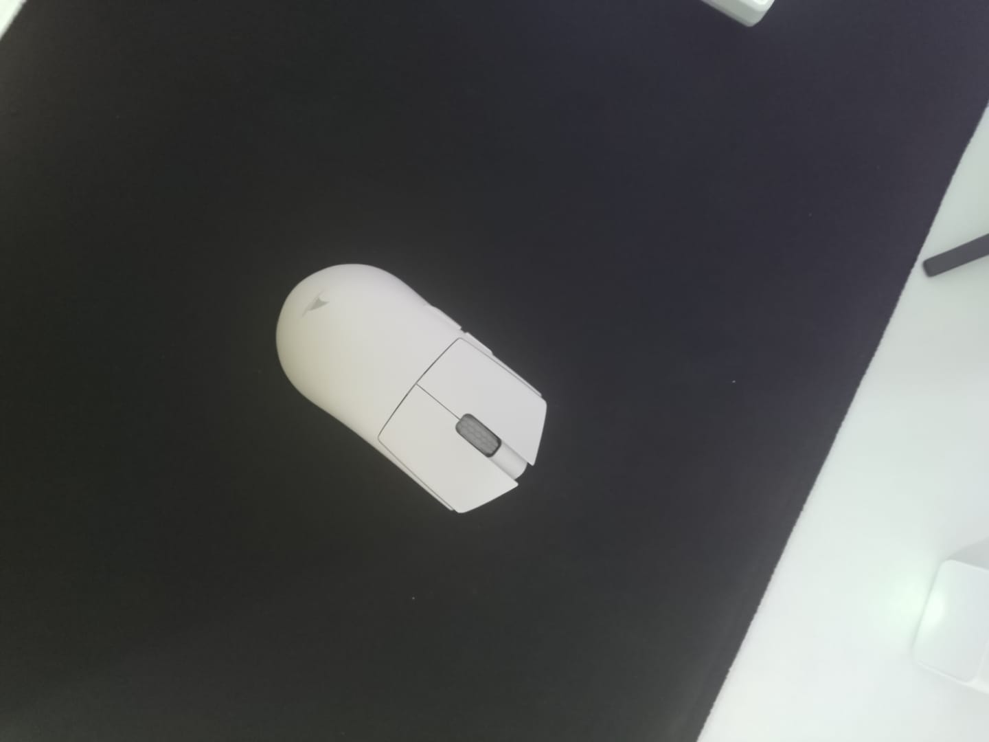 Customer photo review of Darmoshark M3S Wireless Mouse