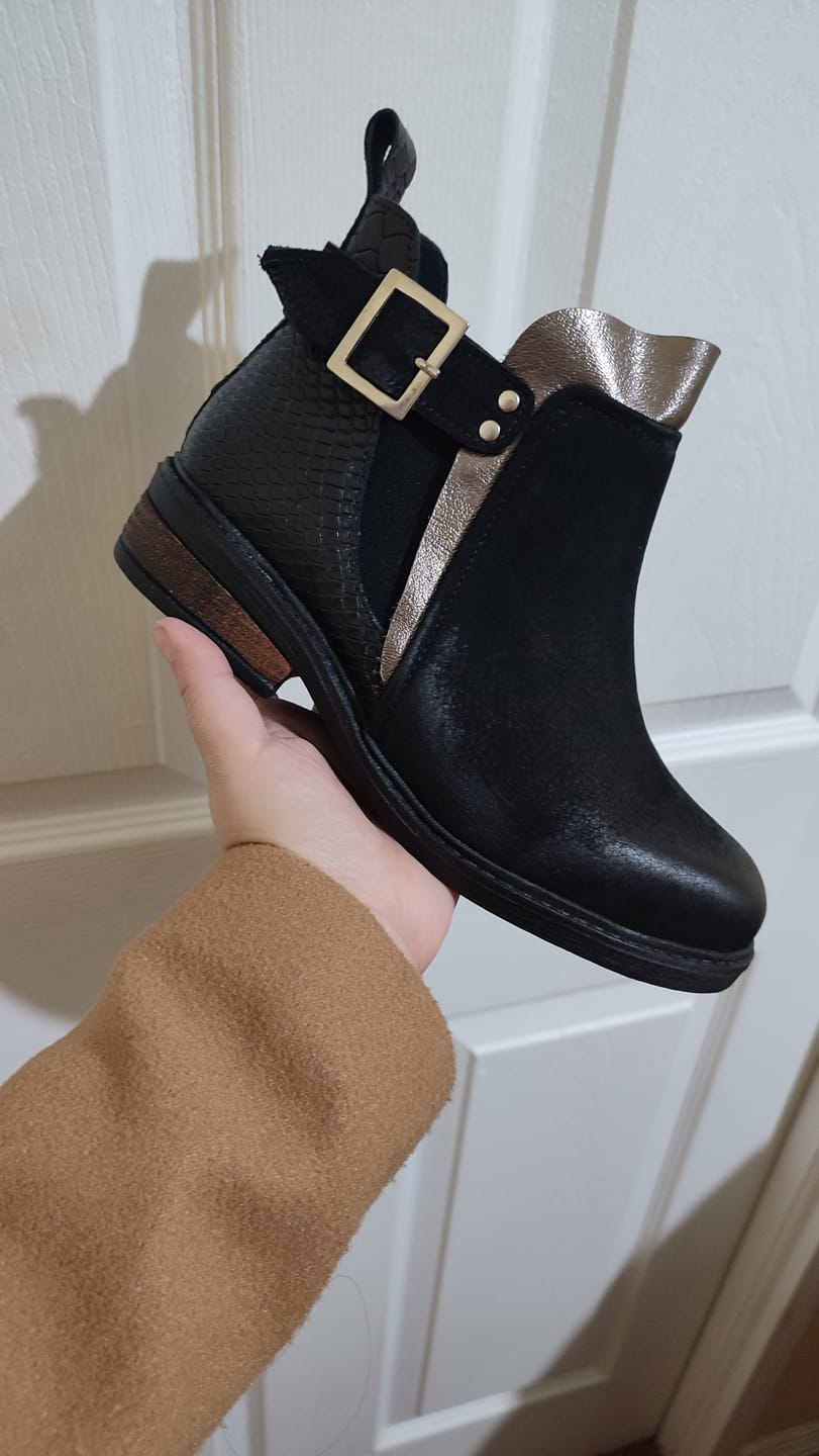 Customer photo review of Botin Mujer / Angu Negro
