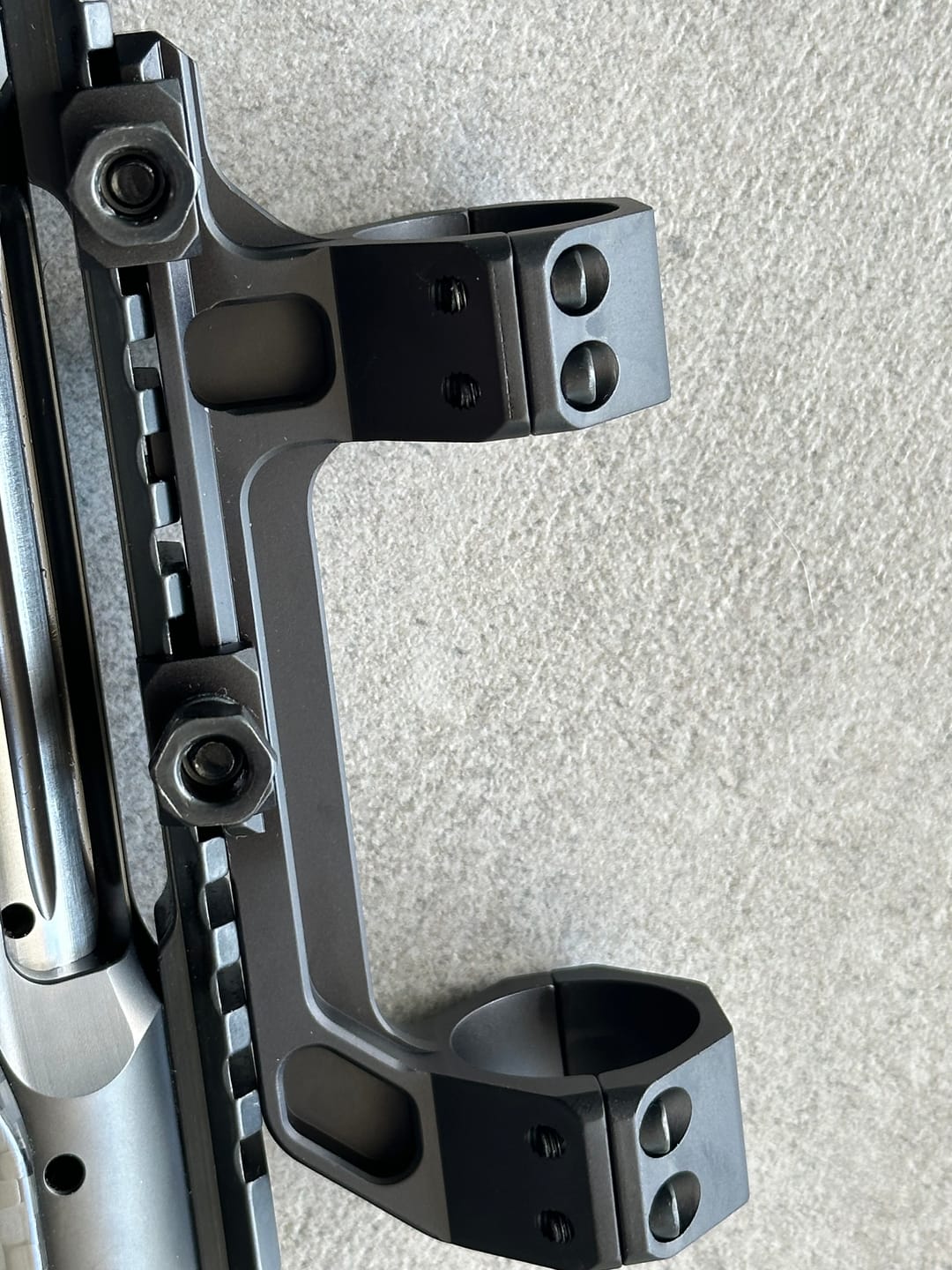 Customer photo review of Vector Optics XASR-3031 X-Accu Blockmontage für 30mm Tubus, 21mm ext. Picatinny for AR, h=38mm