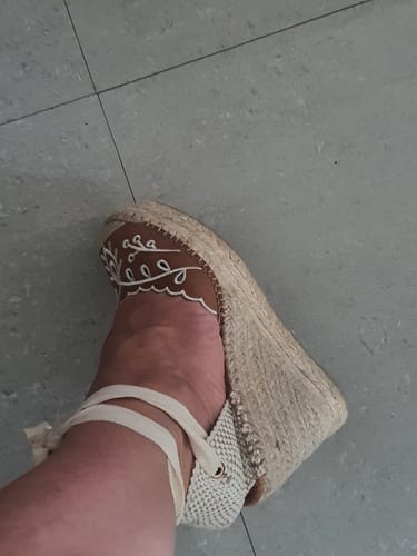 Reseña con foto de un cliente sobre Xenia beige