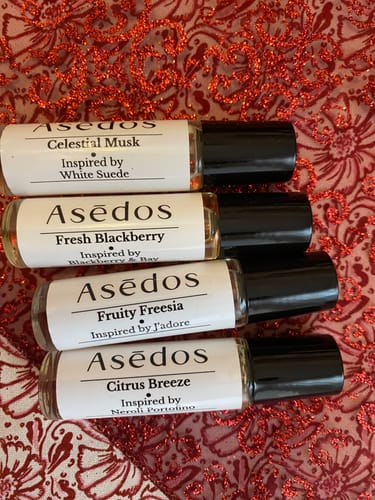 Customer photo review of FRESH BLACKBERRY PERFUME OIL