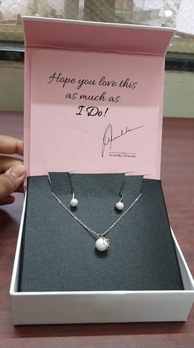 Customer photo review of Charming Pearl Set with Link Chain