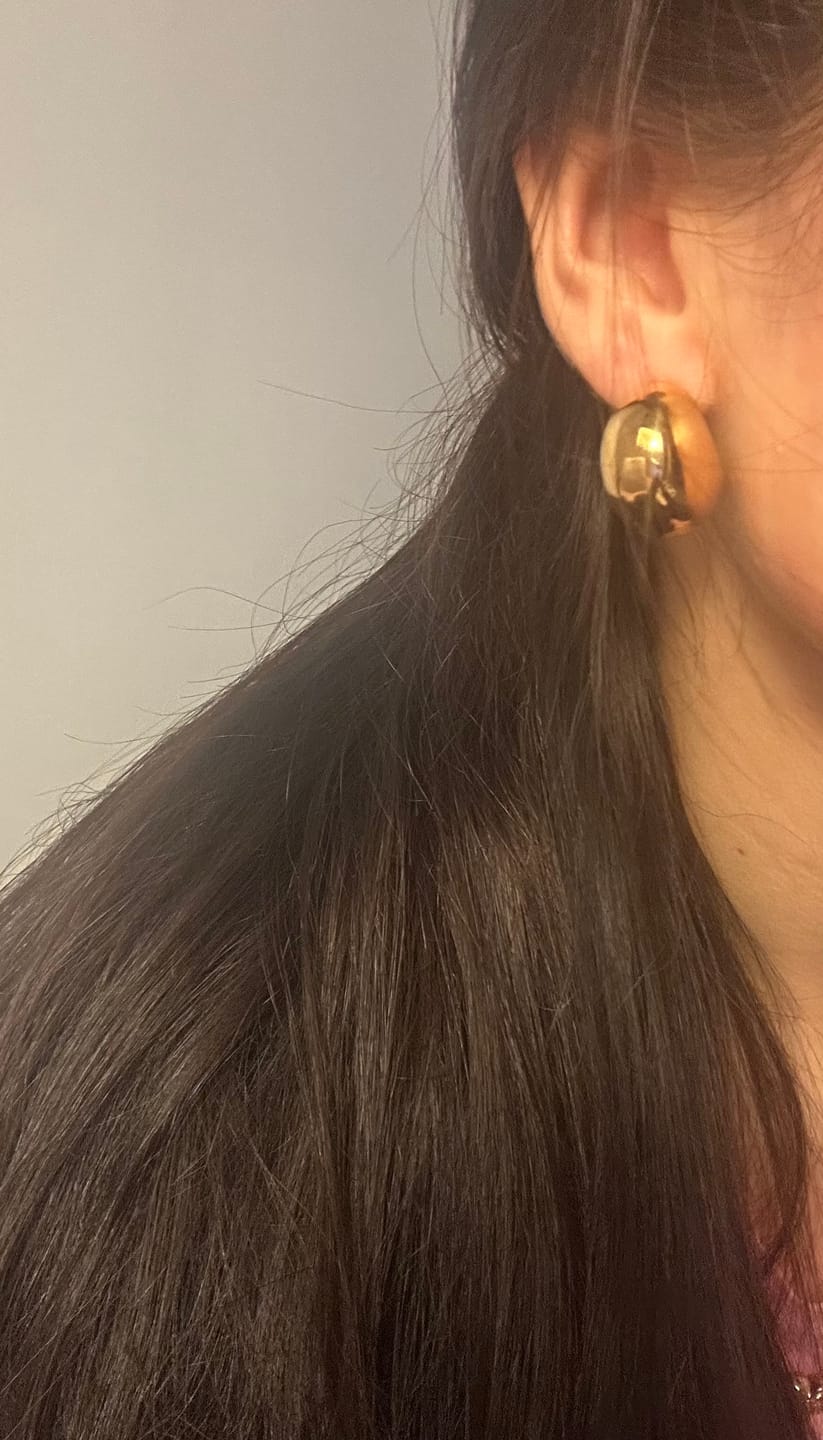 Customer photo review of Popular Oval Ohrstecker 18K Vergoldet