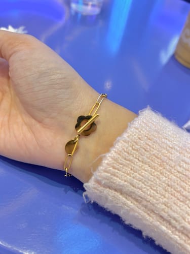 Customer photo review of Flower Toggle Bracelet