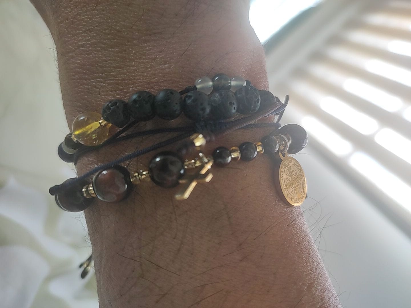 Customer photo review of Decenarios San Benito - Piedras Naturales y Dije Inoxidable
