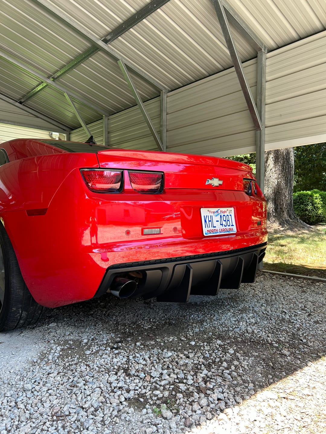 Customer photo review of PRE-ORDER 2010-2013 Chevy Camaro Evo Style Shark Fins Rear Diffuser Quad/Single Tips