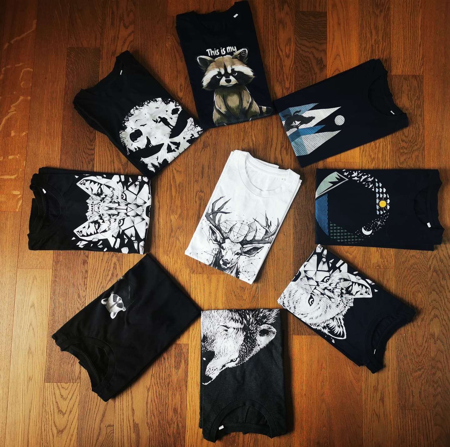 Customer photo review of Hirsch Skizze  - Herren Premium Organic Shirt