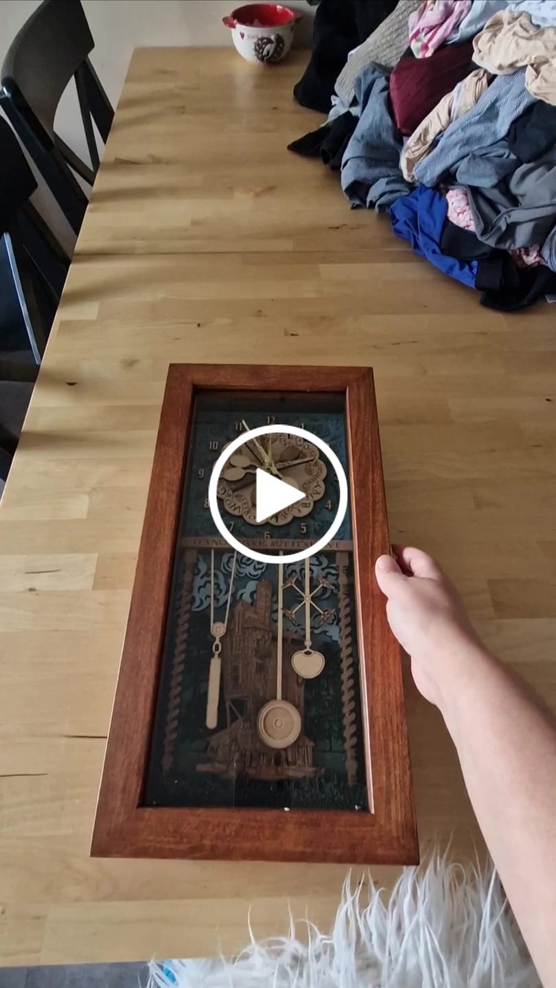 Customer video review of WEASLEY FAMILY CLOCK