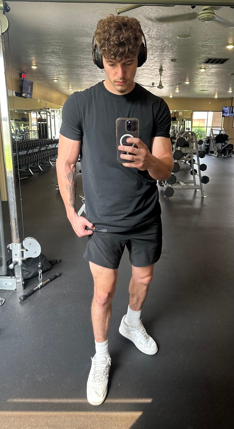 Customer photo review of 4023 - Perfect Tee Straight Bottom 2.0
