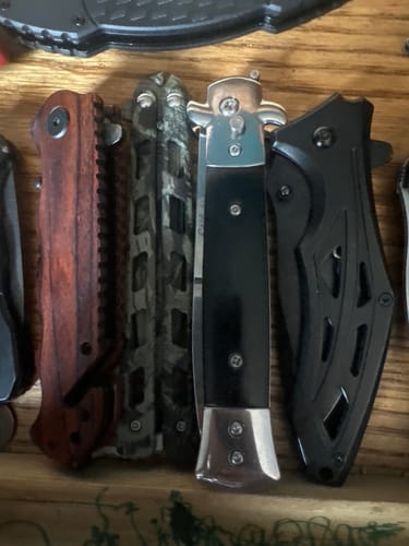 Customer photo review of Mystery Knives Box™