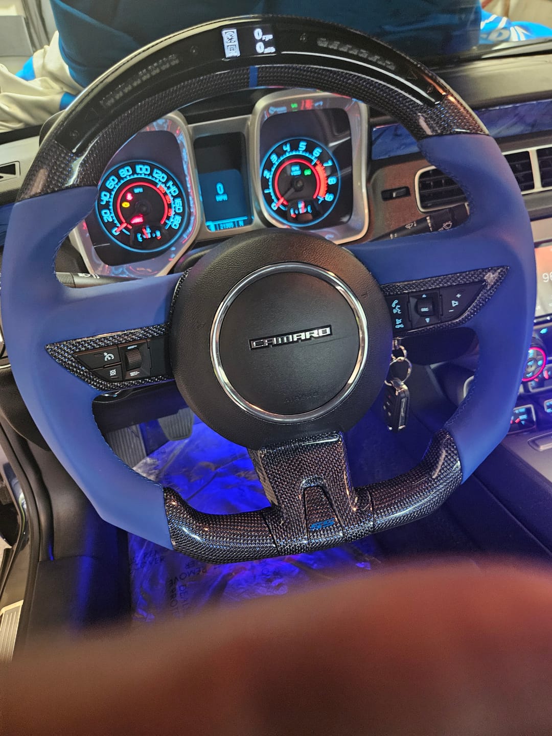 Customer photo review of Customizable Carbon Fiber Steering Wheel for Chevy Camaro 2010-2012