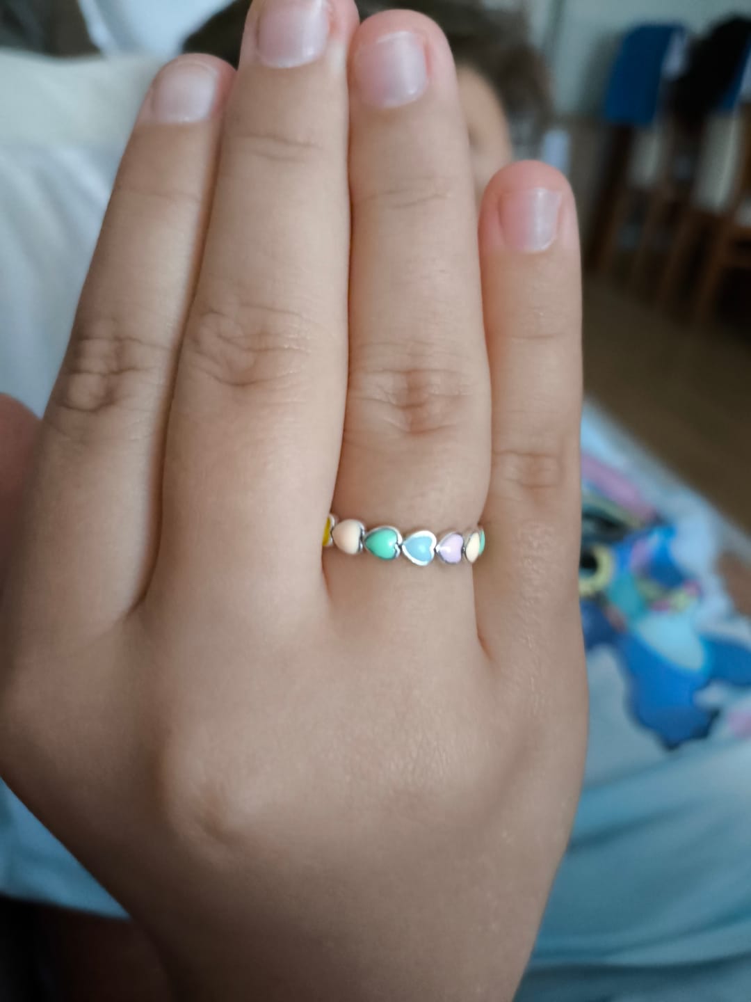 Customer photo review of Anillo Colorful Hearts