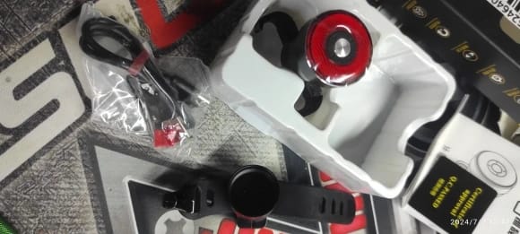 Customer photo review of NEW - Feu arrière pour Vélo avec Détecteur de freinage Brakey™ - 25,99€ - NEW