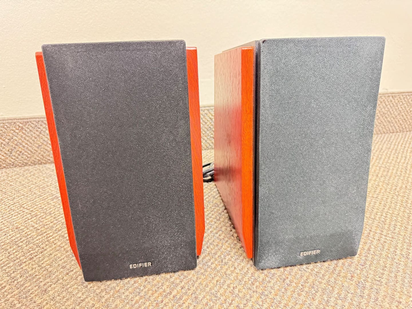 Customer photo review of R1700BT Multifunctional Speakers