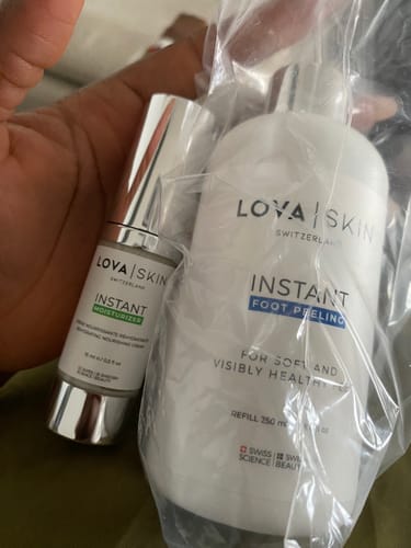 Customer photo review of LOVASKIN INSTANT FOOT PEEL - Refill bottle 250 ml - 85 Beauty foot treatments