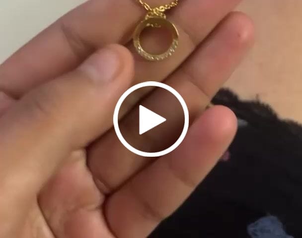 Customer video review of Gold Halo Necklace