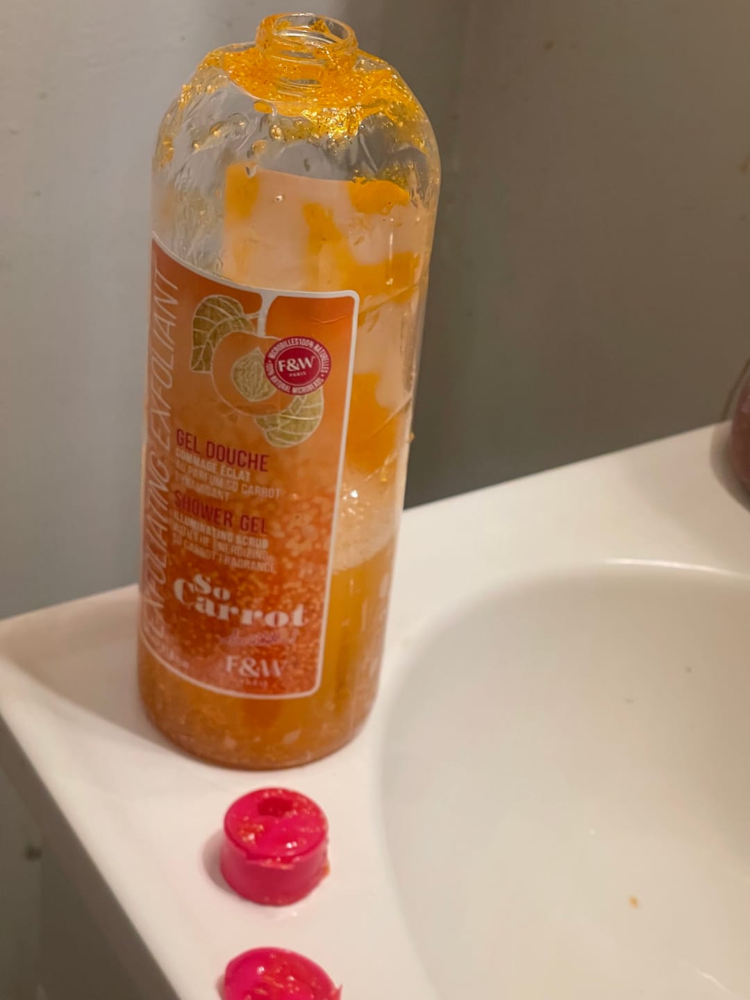 Customer photo review of Fair and White 1: Gold Exfoliating Shower Gel Scrub 940ml / 31.8fl.oz