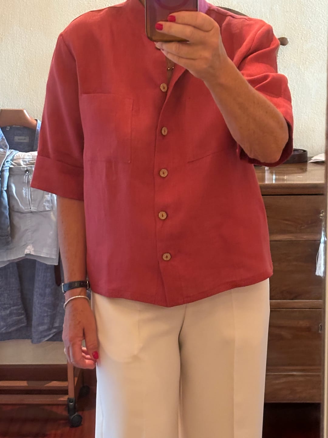 Customer photo review of Loose Linen Shirt