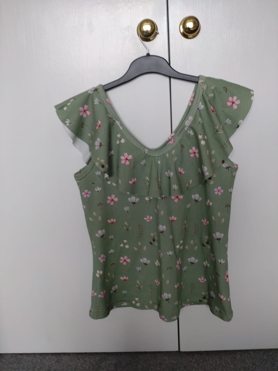 Customer photo review of Scattered Flowers Cotton Jersey Fabric