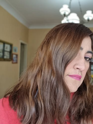 Reseña con foto de un cliente sobre Tinte 100% Natural Hamsa Herbal (Tono Castaño Claro)