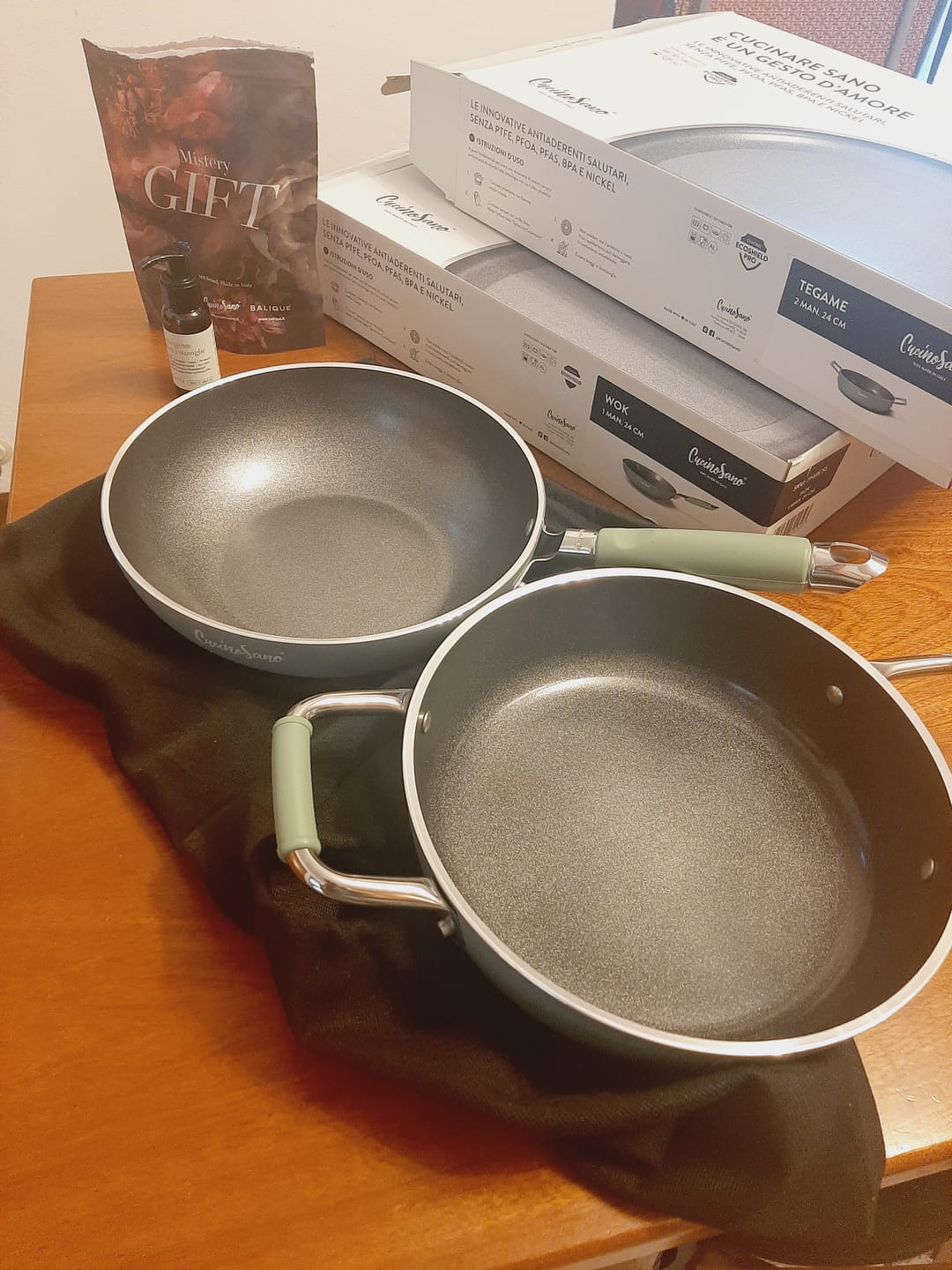 Customer photo review of Wok 24 cm antiaderente