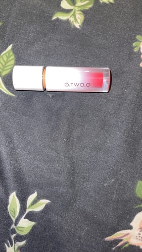 Customer photo review of O.TWO.O MISTY CREAMY VELVET LIP MUD