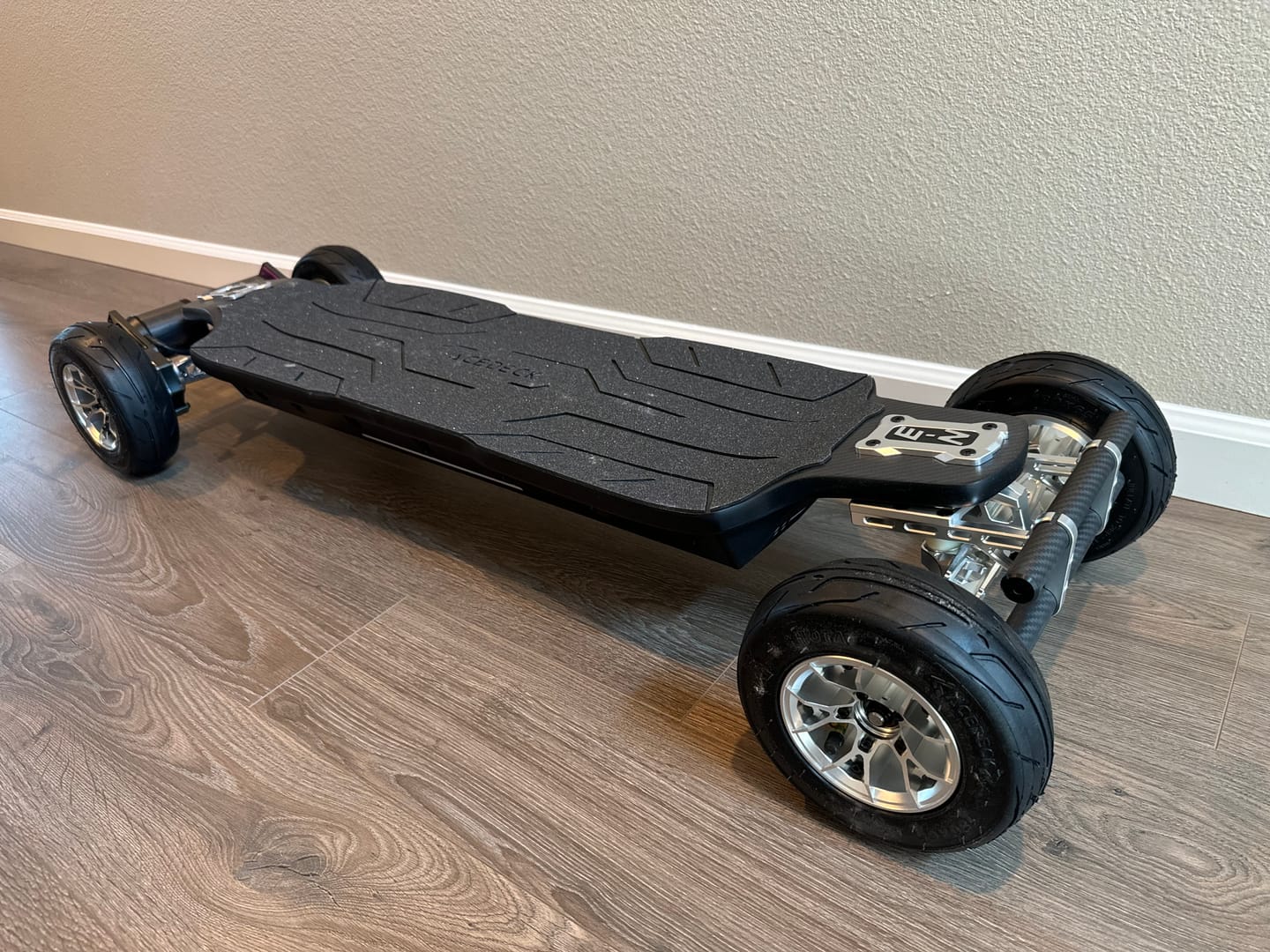 Customer photo review of Acedeck® Nomad N3 Electric Skateboard