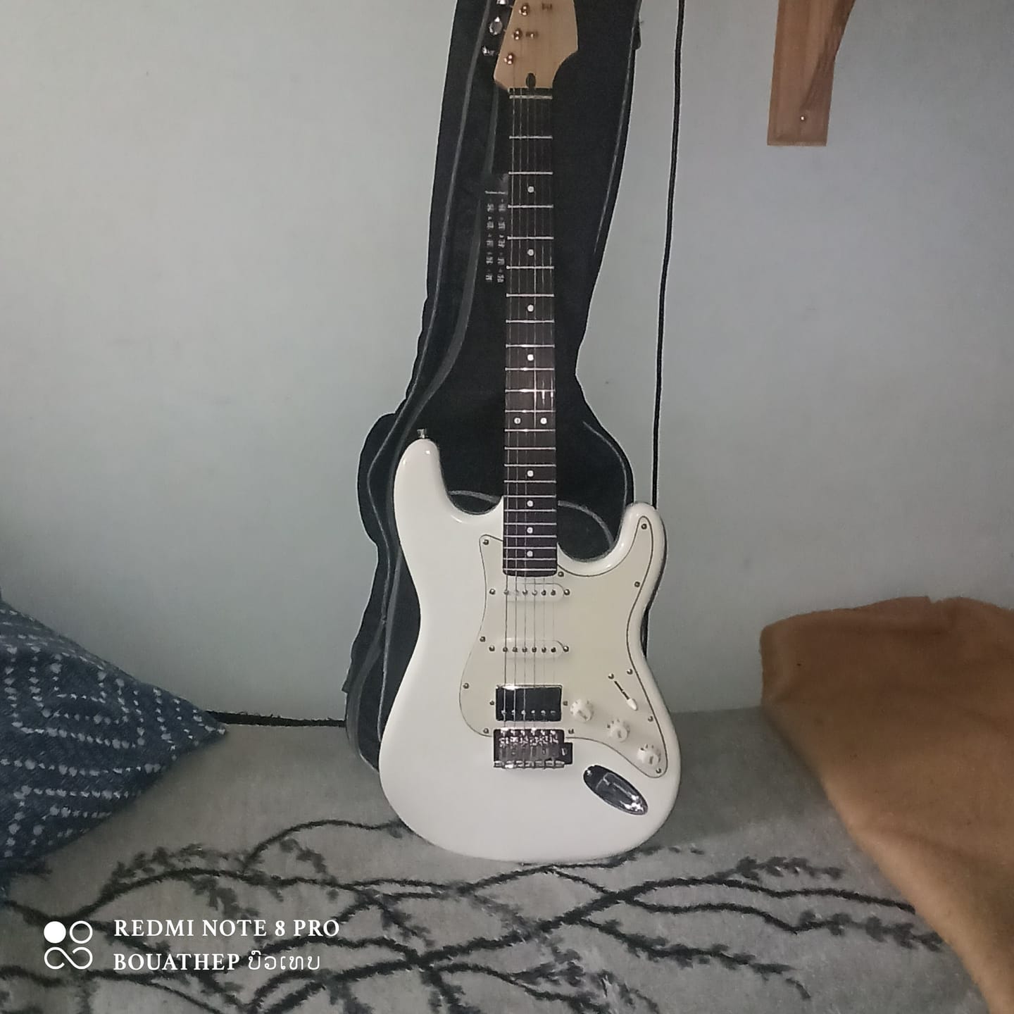 Customer photo review of Donner DST-152 Guitare électrique set débutant ST Type