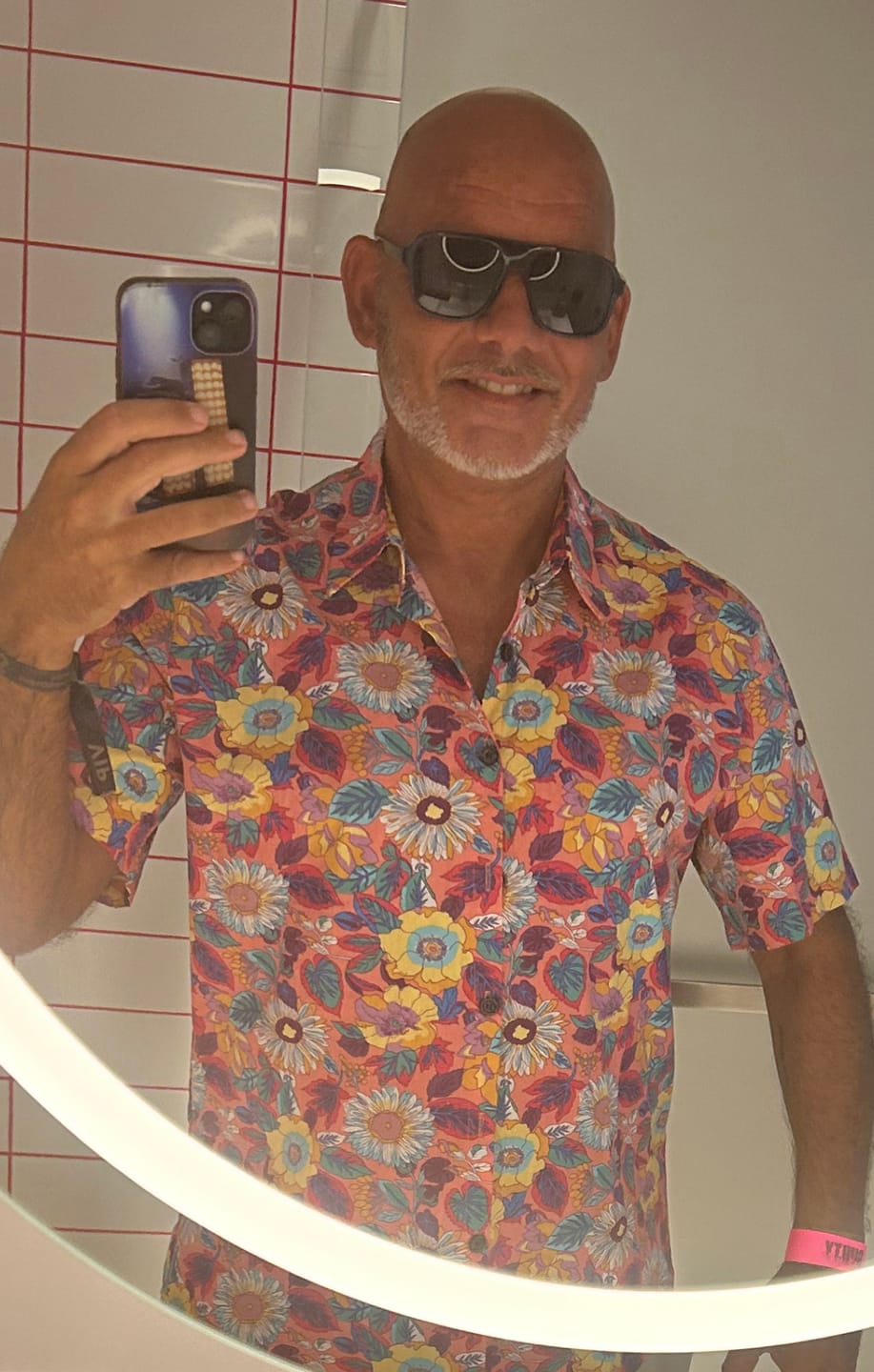 Customer photo review of Men's Pink Floral 100% Cotton Breathable Summer Short Sleeve Hawaiian Button Up Shirt