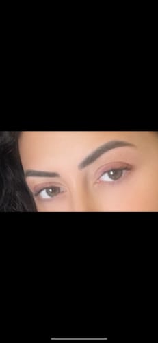 Customer photo review of Sérum pour croissance de cils - Des cils plus longs et plus épais naturellement !