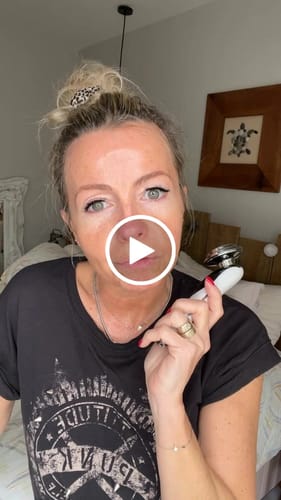 Customer video review of LightPro 7en1 Fontanay™ Lifting Luminothérapie