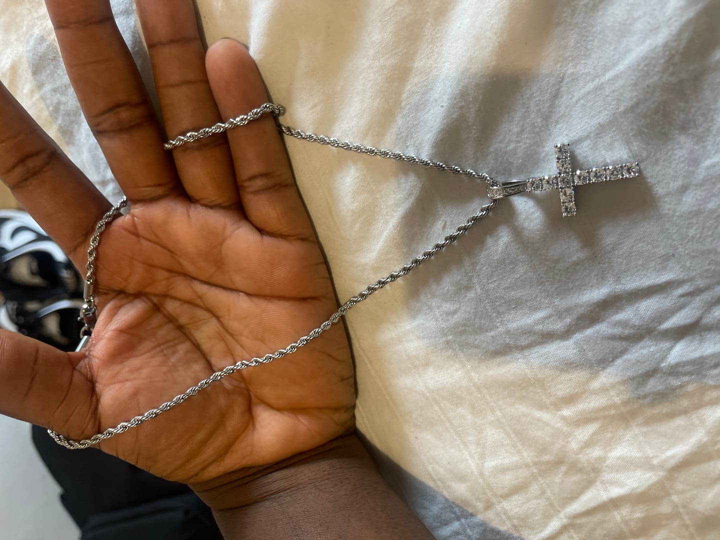 Customer photo review of CROSS PIECE PENDANT. - WHITE GOLD